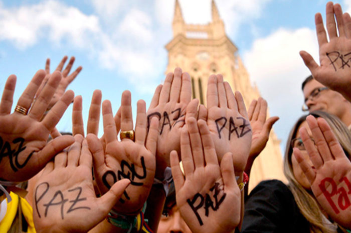 La imprescindible paz o la paz desacreditada