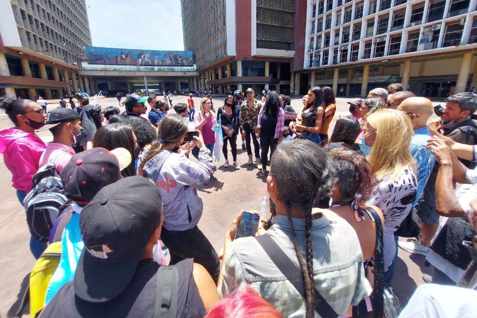 protesta CNE comunidad trans identidad de genero