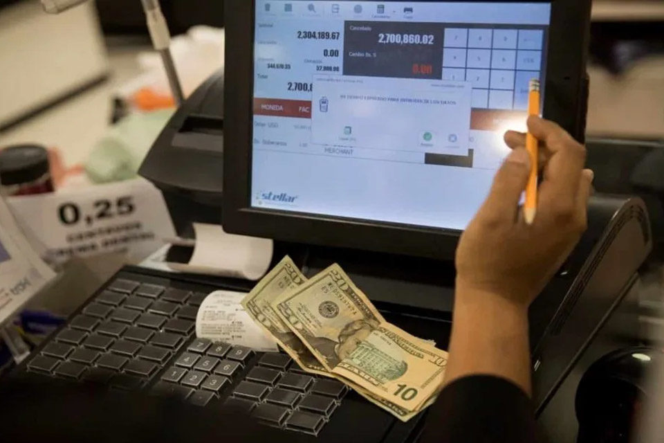 Máquinas fiscales no pueden cobrar el IGTF