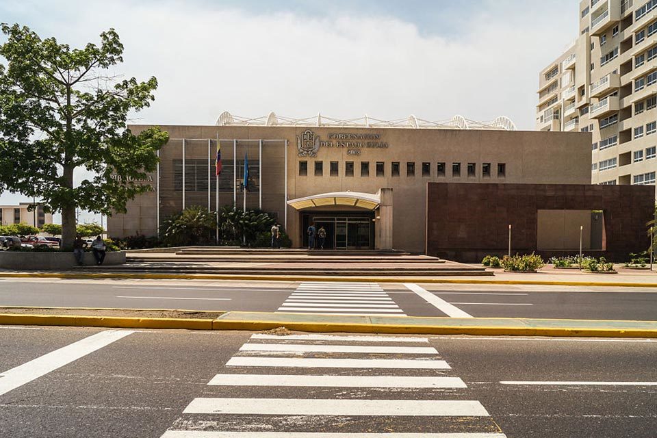 Amigos de la biblioteca pública del estado Zulia