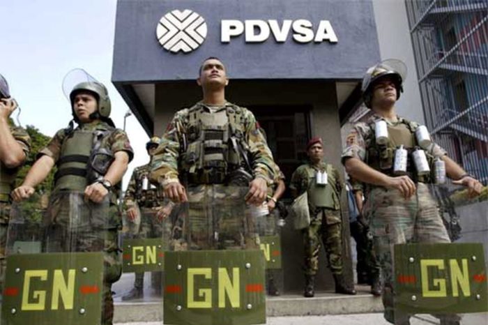 Militares