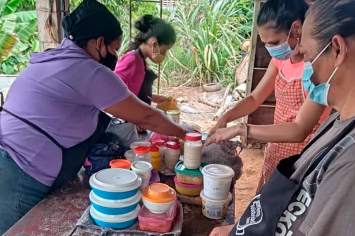 Madres comprometidas con las comunidades