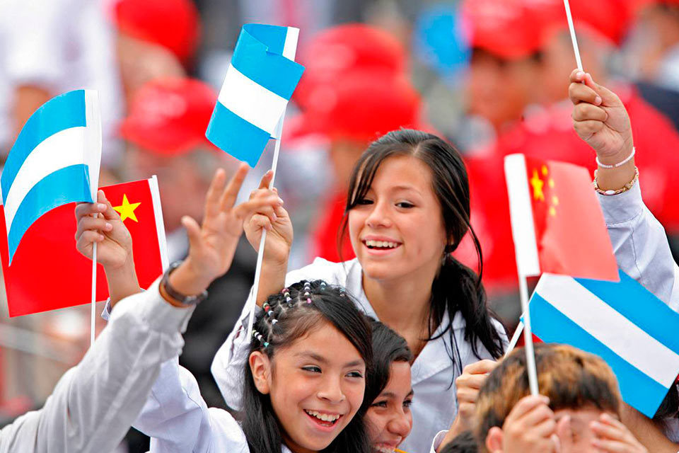 Medio siglo de relaciones entre Argentina y China