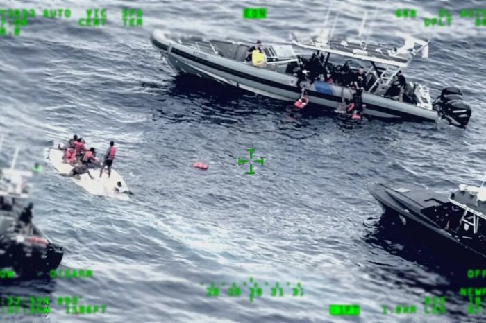 migrantes Puerto Rico EEUU zozobra barco Guardia Costera