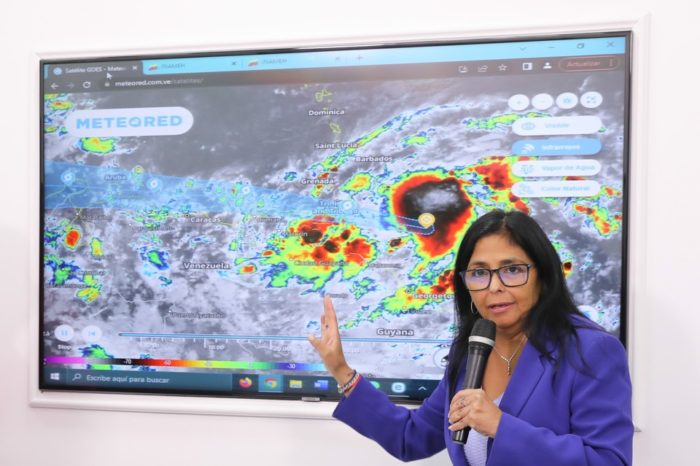 Delcy Rodríguez ciclón