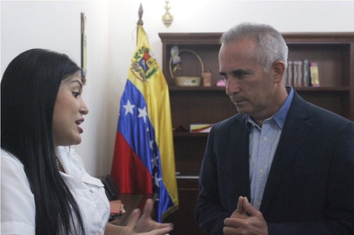 Laidy-Gomez-y-Freddy-Bernal-referencial demanda