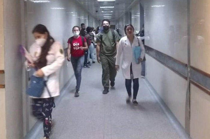 médicos residentes