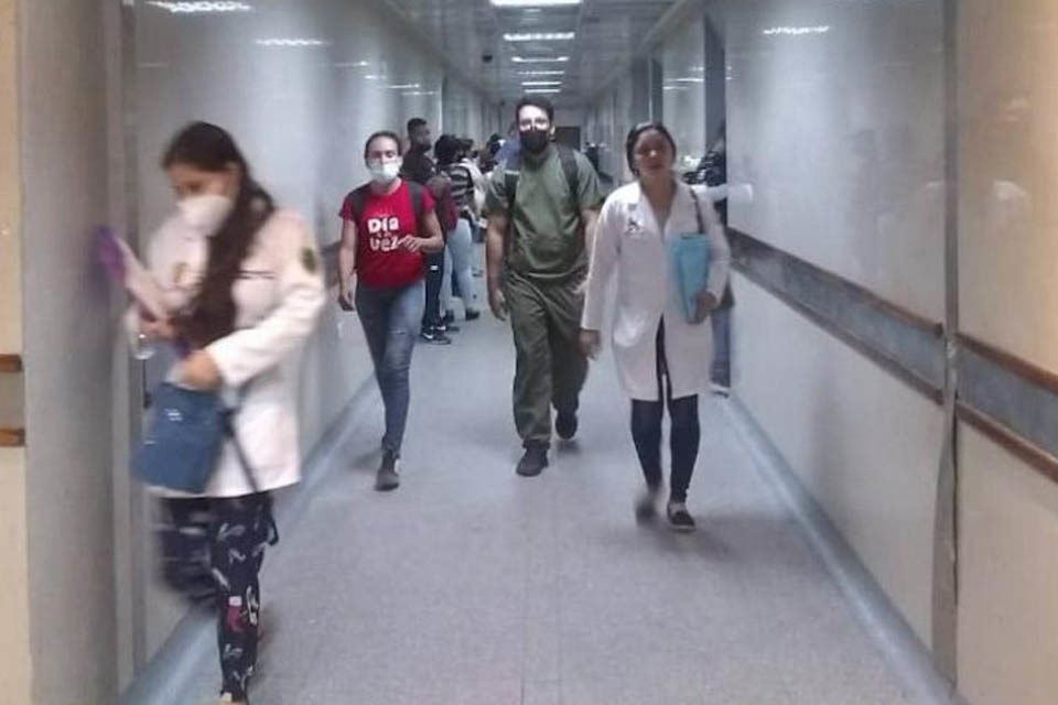 médicos residentes