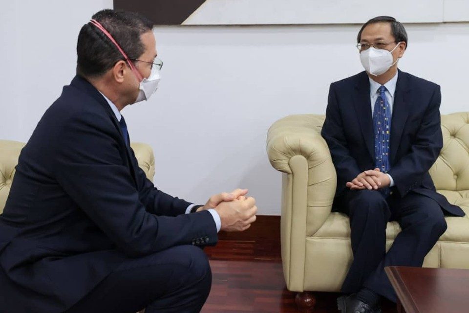Carlos Faría Li Baorong China Venezuela
