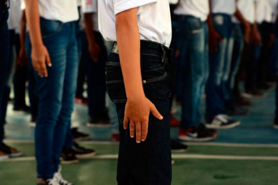 ¡Firrrme! que llegó el comandante responsable
