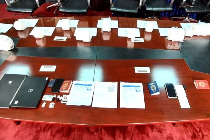 Mesa prueba Kenia pasaportes venezuela smartmatic