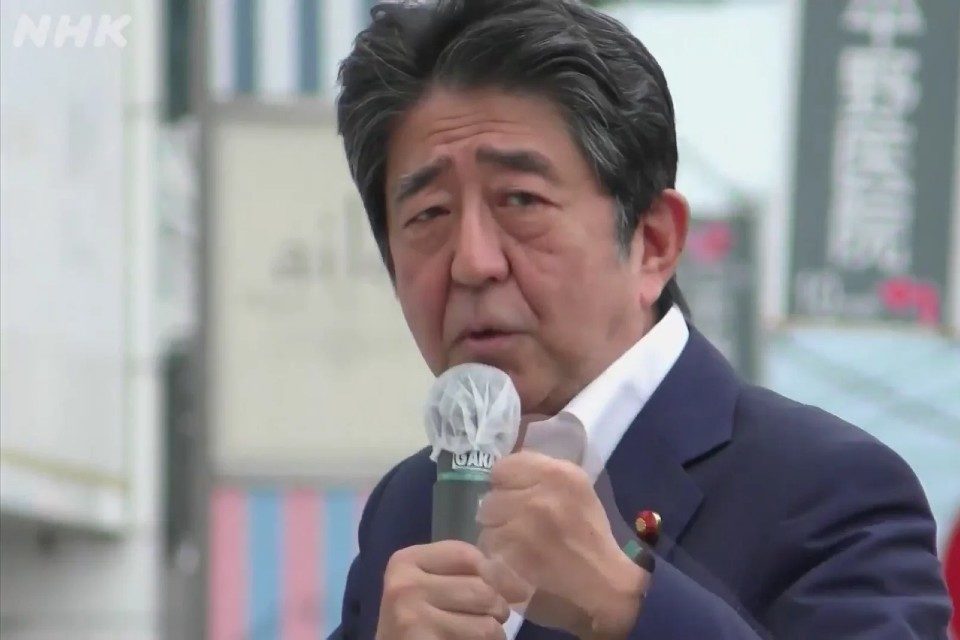 shinzo-abe-antes-ser-disparado