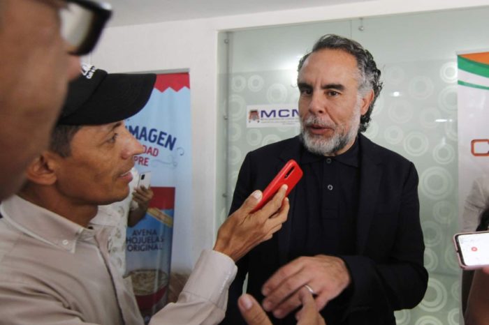 Armando-Benedetti-embajador colombia