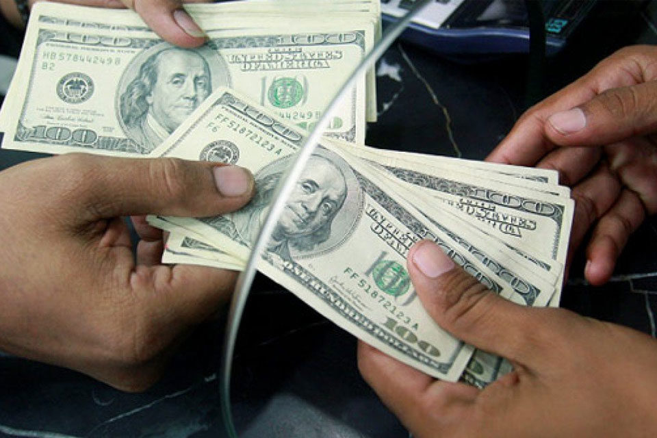 Depósitos en divisas remesas dólares