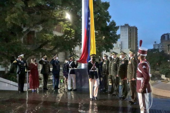 Día de la bandera panteón nacional