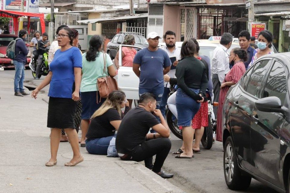 Ecuador Guayaquil explosion carro bomba El Universo