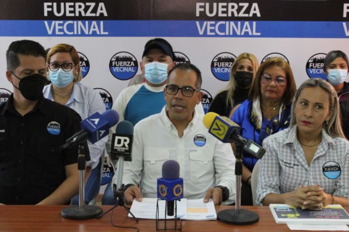 Fuerza Vecinal Luis Coello agua