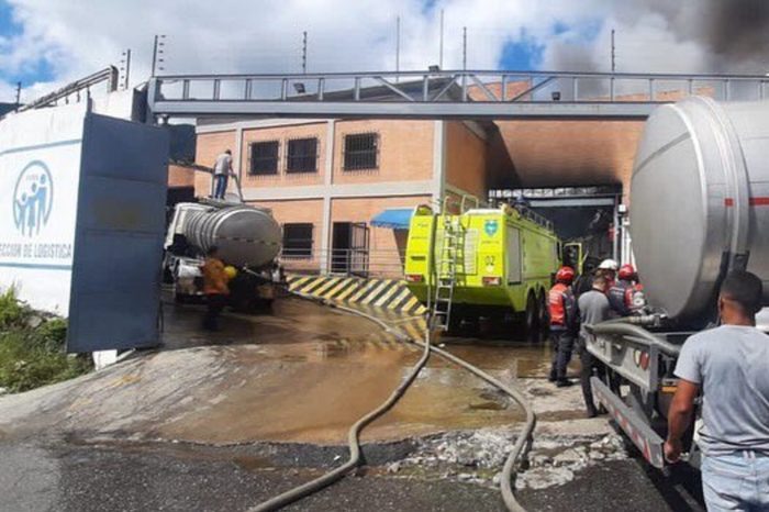 Incendio depósitos IVSS Antimano 15.08.2022