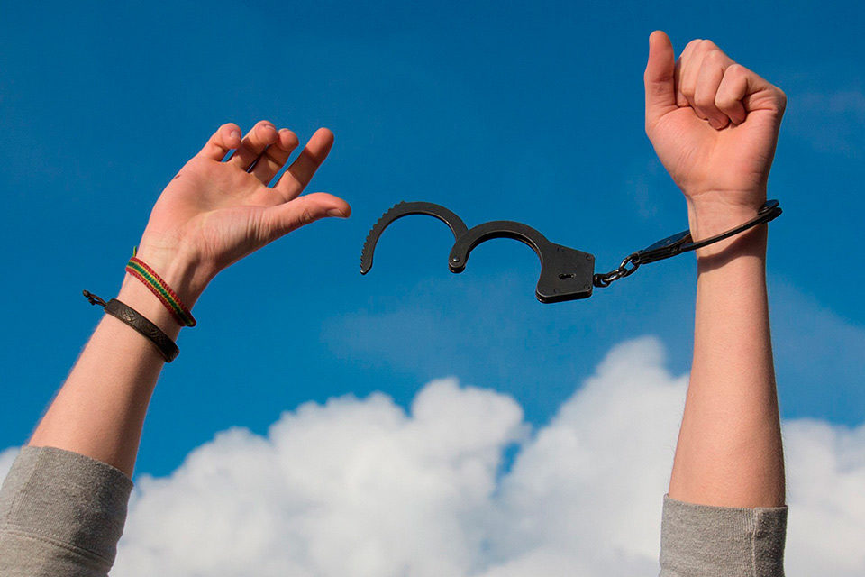 Por la libertad y la democracia