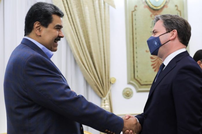 Maduro canciller de Serbia