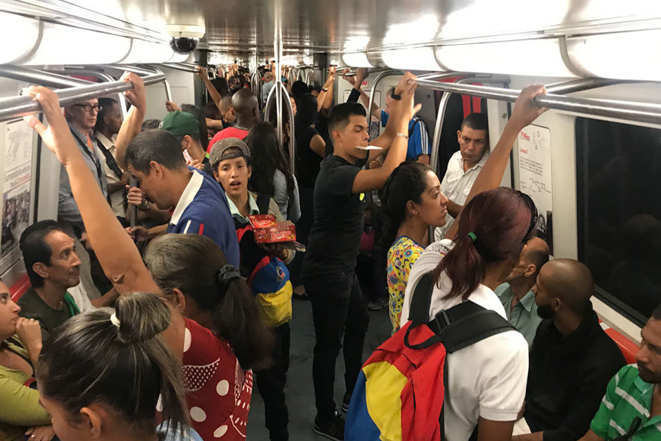 Disciplina, seguridad y orden. Metro de Caracas