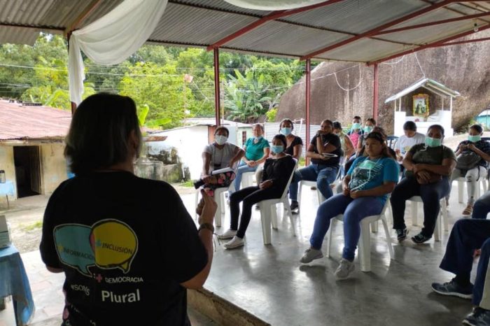 Plural Taller en Amazonas