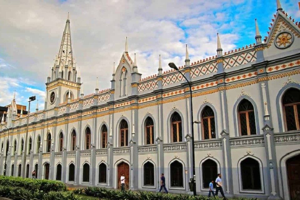 academia-venezolana-de-ciencias-fisicas-matematicas-y-naturales covid-19