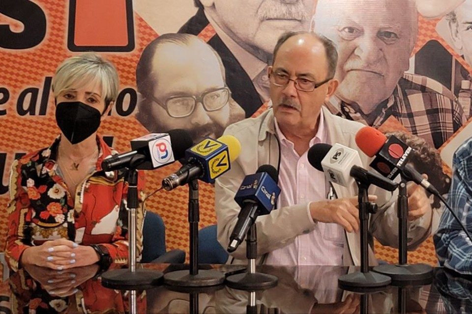 felipe mujica MAS