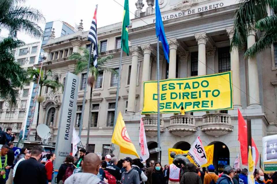 Despertando la voz de los demócratas
