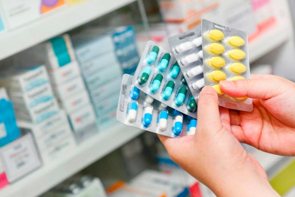 La falta de medicamentos en Brasil: un problema que viene de fuera