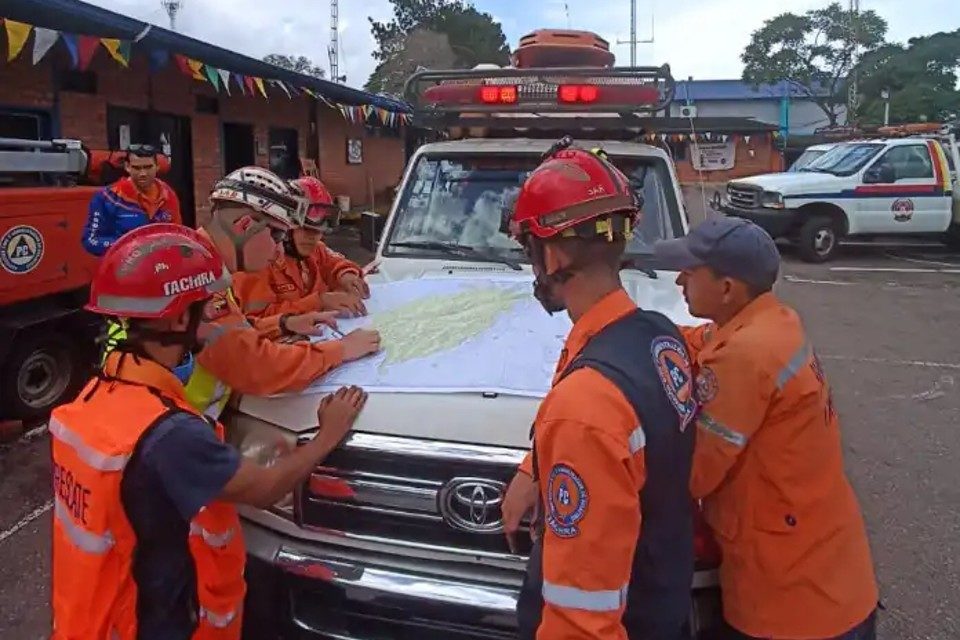 Proteccion civil Tachira familias perdidas