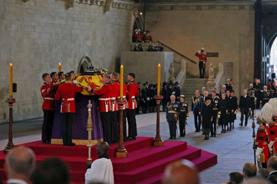Reino Unido isabel II capilla ardiente