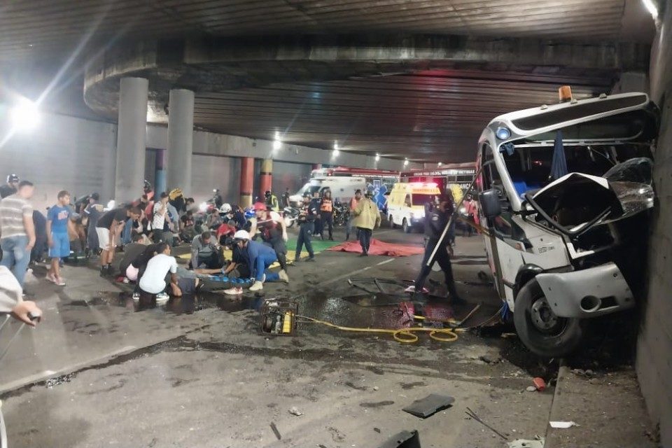 accidente transito av bolivar
