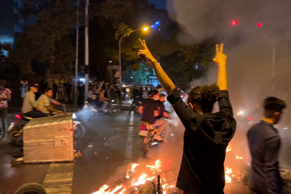 Irán