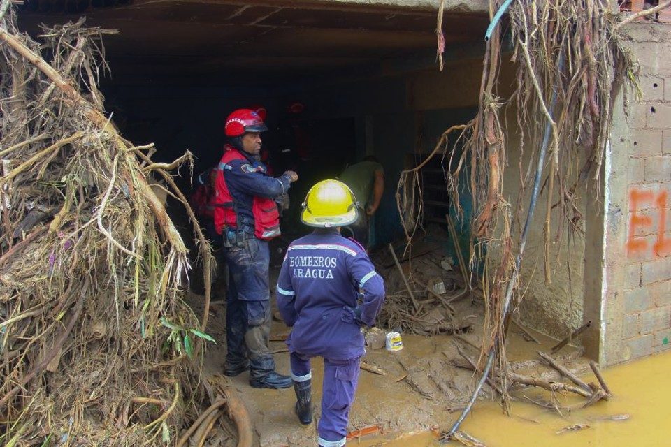 Bomberos Aragua Tejerías deslave