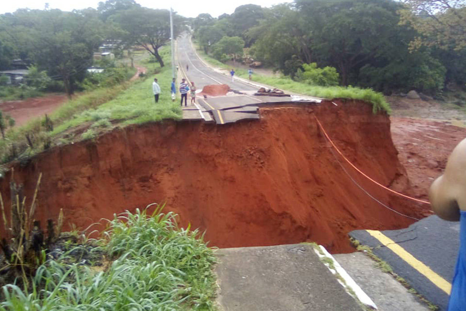 Caída Puente Ciudad Bolívar
