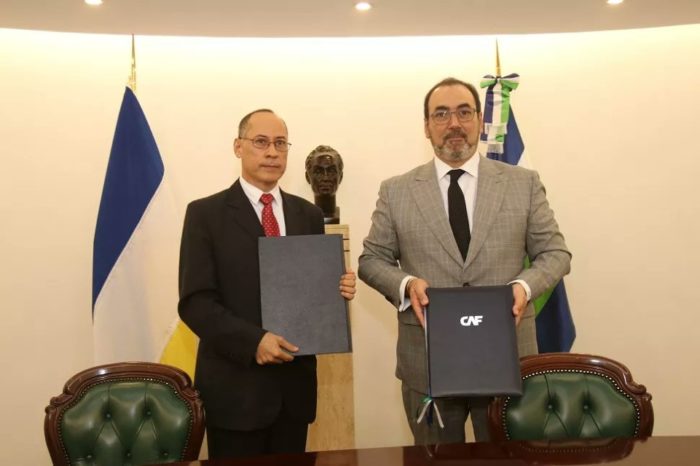 Díaz Granados Juarez UCAB CAF