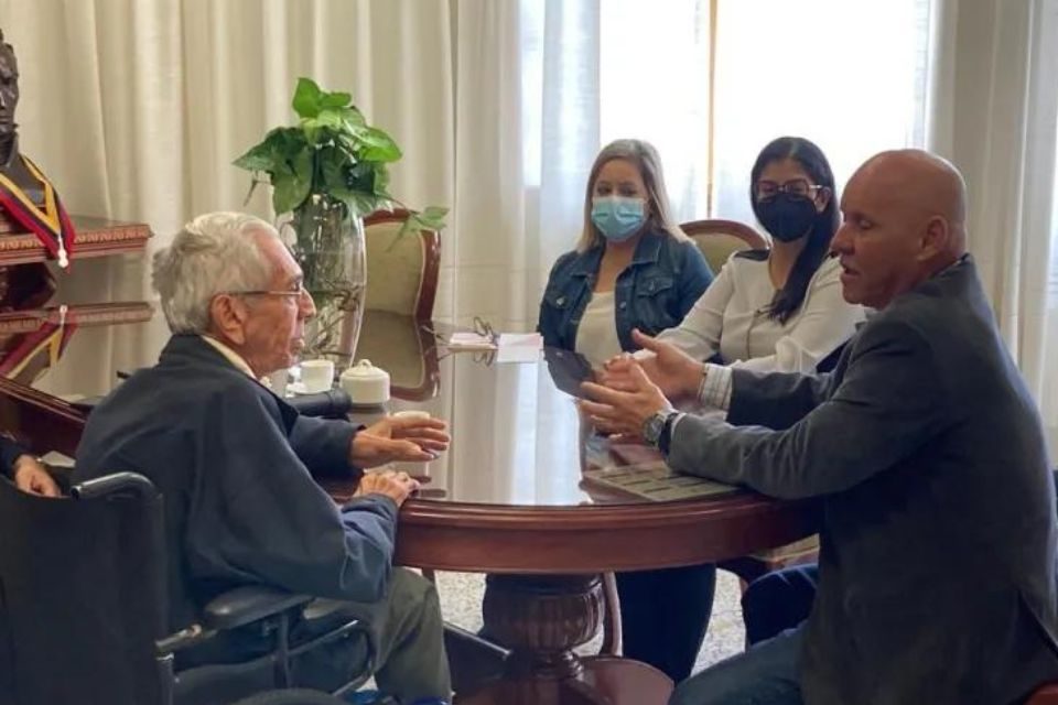 ULA y Fundación El Amparo