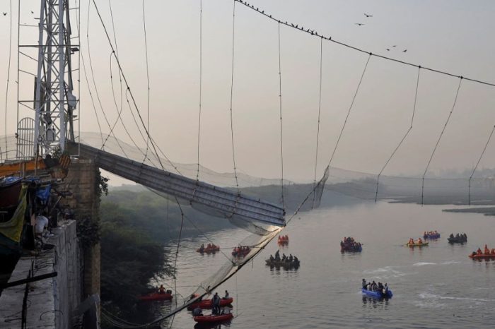 puente colgante india