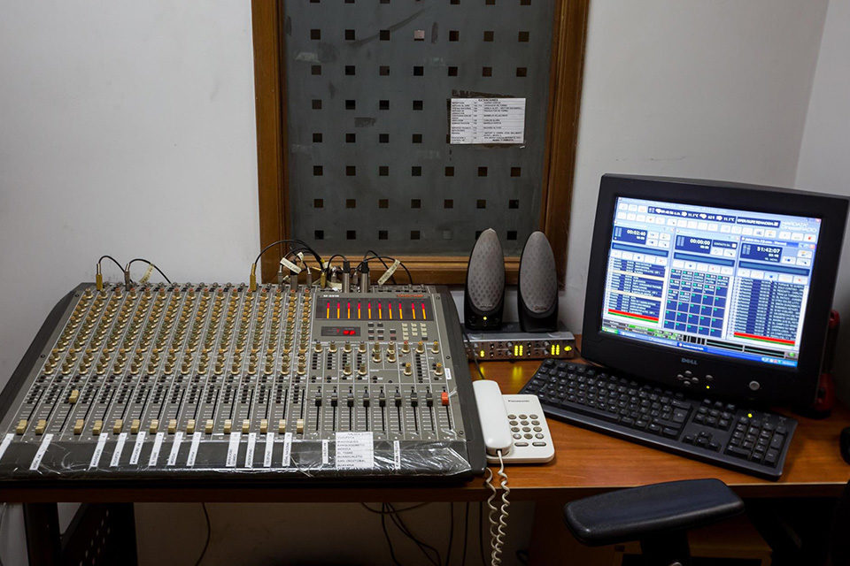 Cierre de emisoras de radio Espacio Público