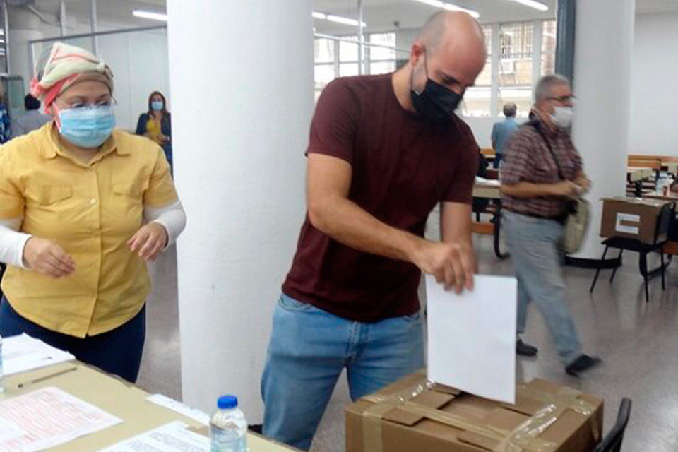No todas las comisiones diseñan un camello