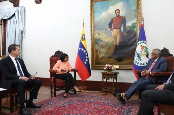 Delcy Rodríguez Belice canciller Carlos Faria