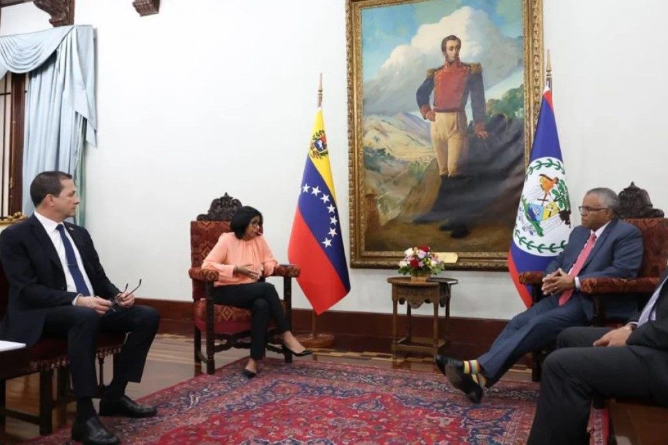 Delcy Rodríguez Belice canciller Carlos Faria