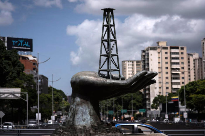 Levanten las sanciones. No les demos más excusas