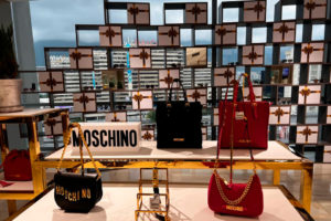Moschino - Avanti