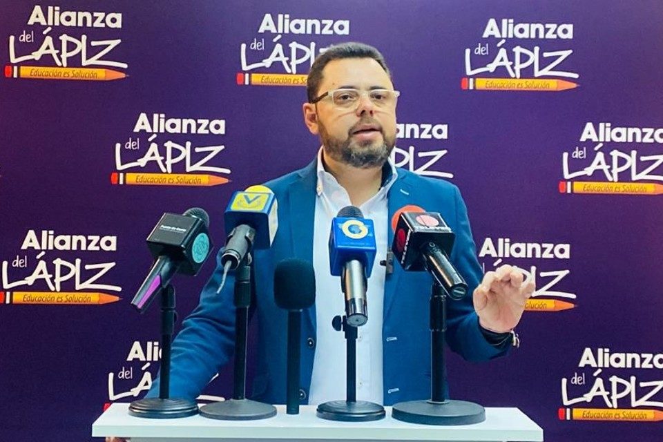 Antonio Ecarri Lapiz
