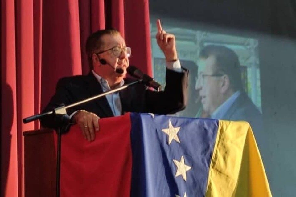 César Pérez Vivas
