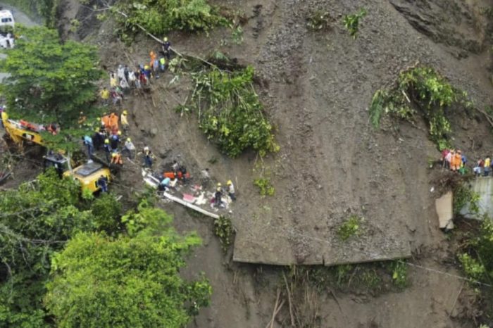 Colombia alud Risaralda Petro