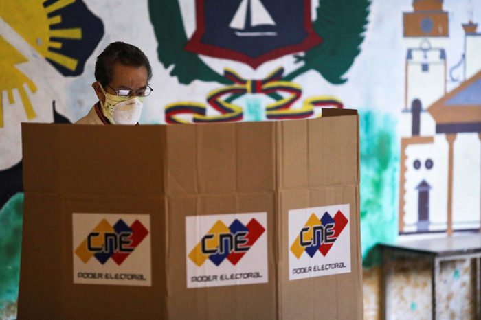 Elecciones libres son un mandato legal mesas de votación