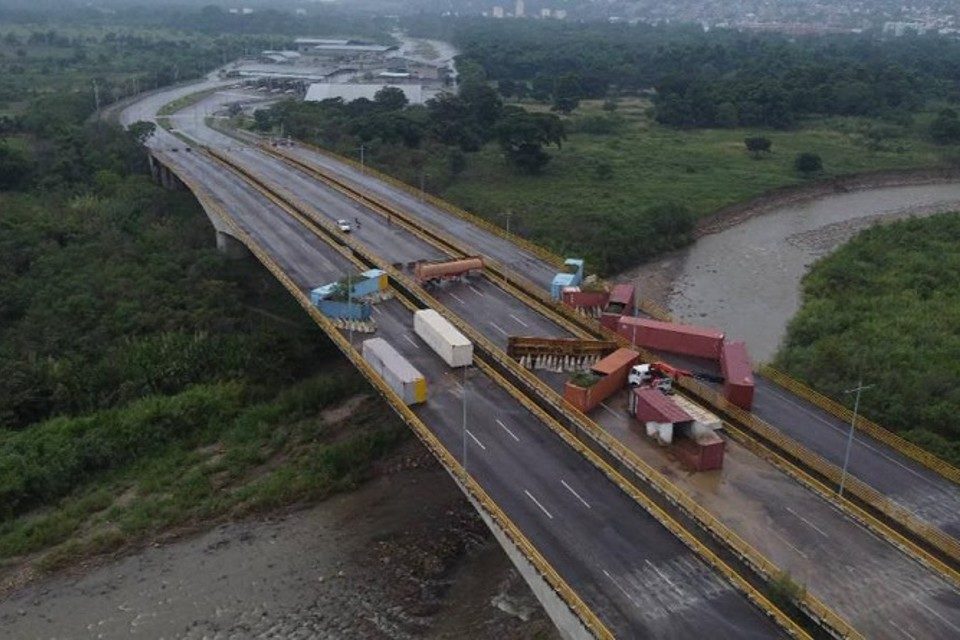 Puente Tienditas